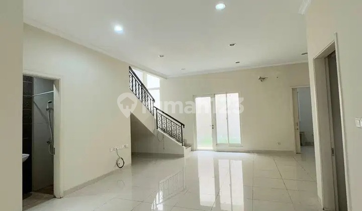 Rumah 2 Lantai The Springs Pelican Gading Serpong BSD City Tangerang Banten 2