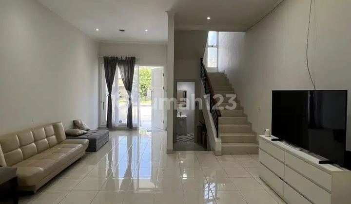 Rumah 2 Lantai Full Renovasi The Springs Canary Gading Serpong BSD City Tangerang Banten 2