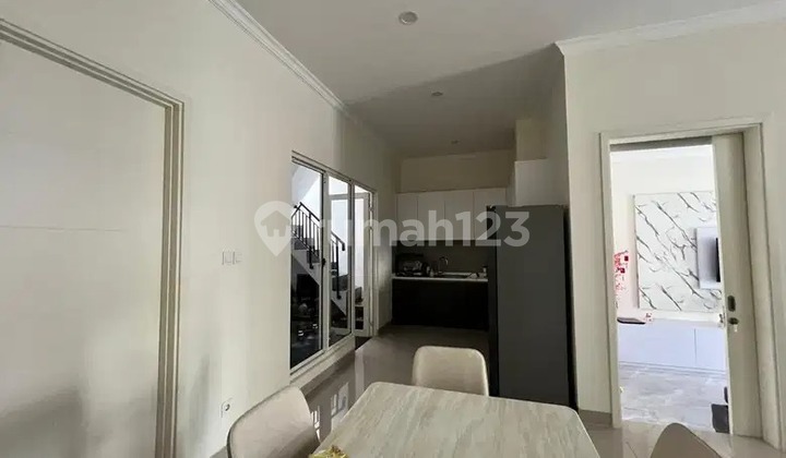 Rumah 2 Lantai Full Renovasi The Springs Flamingo Gading Serpong BSD City Tangerang Banten 2