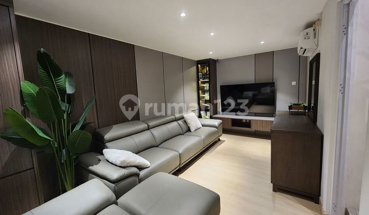 Two-Story Hook House Fully Renovated Elista Village Gading Serpong BSD City Tangerang Banten