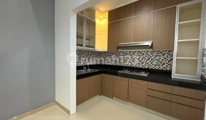 Rumah 3 Lantai Full Renovasi Samara Village Gading Serpong BSD City Tangerang Banten