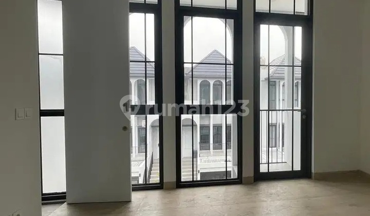 Rumah 3 Lantai Greenwich Aether Gading Serpong BSD City Tangerang Banten 9