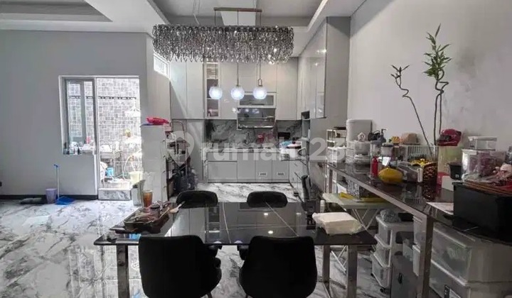 Rumah 2 Lantai Full Renovasi Amalfi Gading Serpong BSD City Tangerang Banten