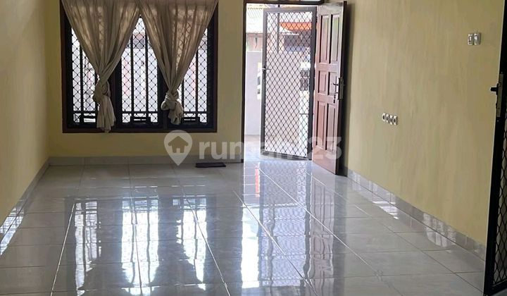 Asri House in Aries Housing, strategic location