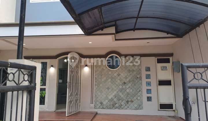 Dijual Rumah Cantik 2 LT di Taman Permata Buana Jakarta Barat Lingkungan Tenang,Aman