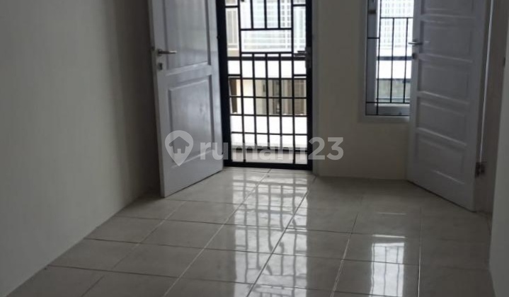 Beautiful Ready-to-Live Home, Griya Kenanga Cipondoh 2