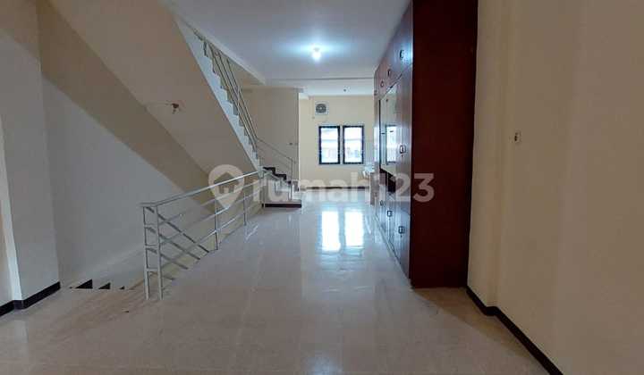 Ruko 3 ½ Lt Sewa Di Pangeran Jayakarta 2