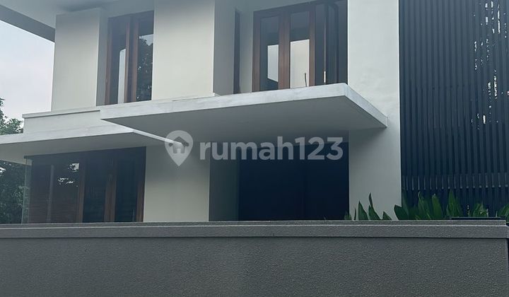Dijual Rumah Cantik Modern 2Lt Bintaro Rumah SHM di Puri Bintaro, Sawah Baru, Ciputat, Kota Tangerang Selatan, Banten, Kota Tangerang Selatan, Ciputat, Sawah Baru, Banten, 15413, Bintaro Bagus