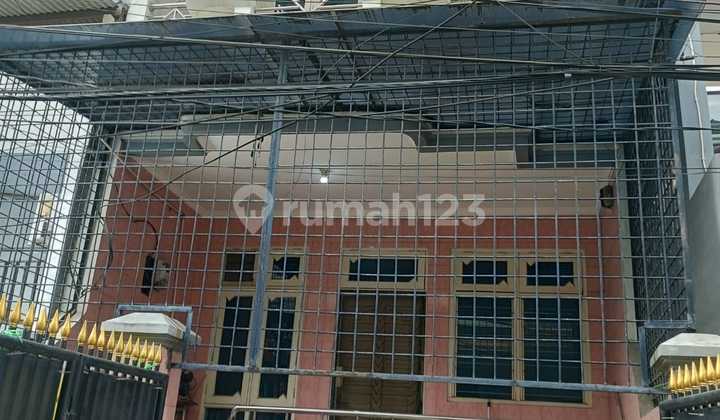 Ready-to-Occupy House in Teluk Gong, Strategic Access Ready-to-Occupy House in Teluk Gong, Strategic Access