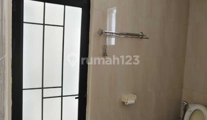 Graha Raya House for Sale Cheap Neat Minimalist Ready to Occupy. 2