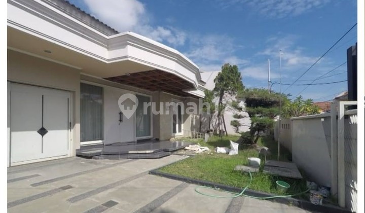 Gading Garden 2-story marble house with spacious front and back gardens 2
