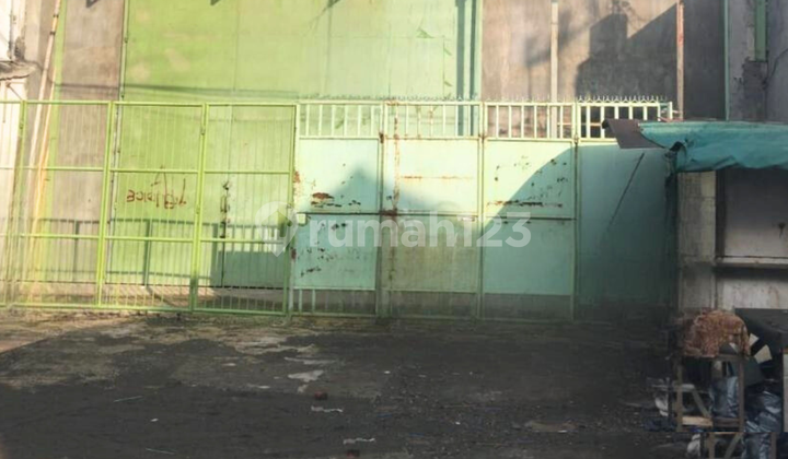 DI JUAL GUDANG Jl. Bolodewo Surabaya Area pergudangan Besi tua