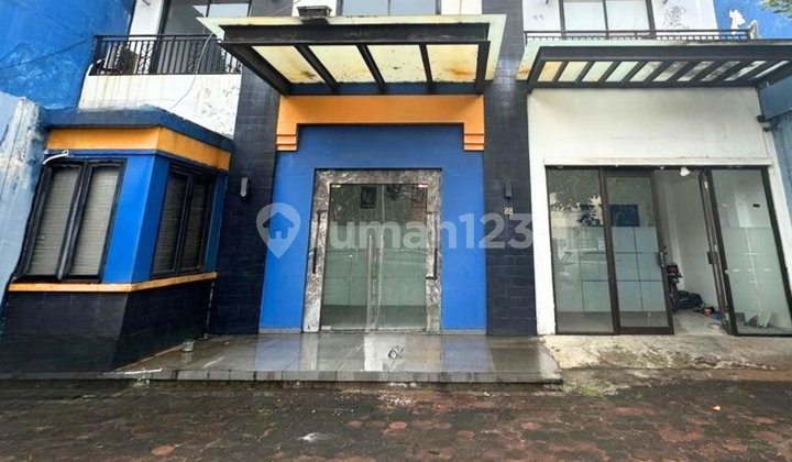 Bangunan Komersial High Traffic Jl Kartini, Surabaya Pusat