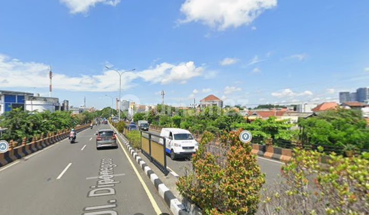 Commercial 4-Story Row Shop on Raya Margorejo 2