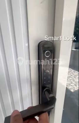 RENOVATED LIKE NEW For Sale 2-Story House in Citraland Utama Semi-Furnished 2