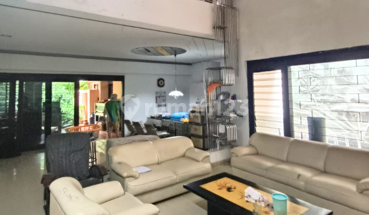 Dijual RUMAH Raya Manyar Jl kembar boulevard komersial strategis