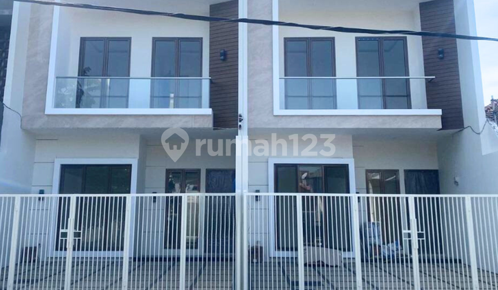 DIJUAL RUMAH BARU GRESS SELANGKAH DARI MERR