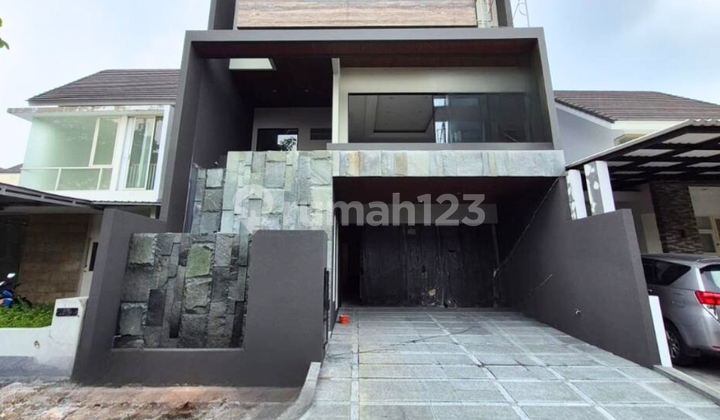 Rumah New Gress  3 lantai, Citraland Utama Near west radial road