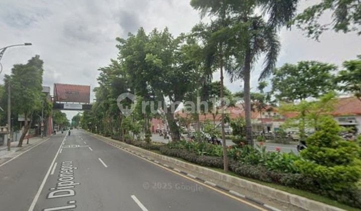 2-Story Commercial House at Darmo Raya, Central Surabaya Premium Location