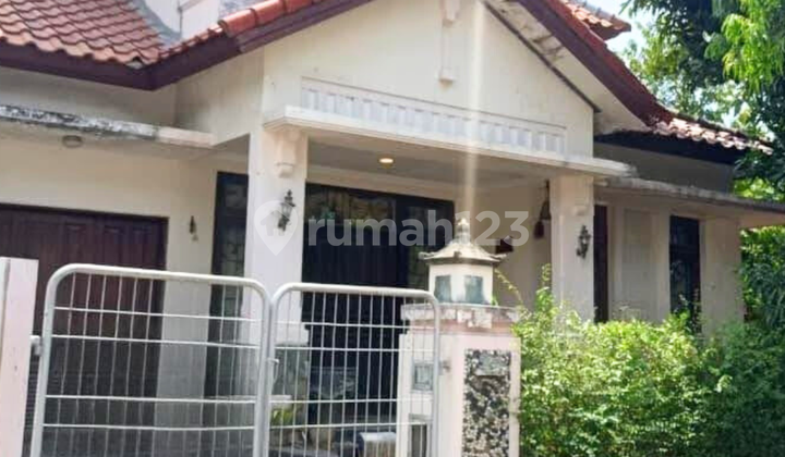 Dijual Rumah SHM Graha Family Kondisi 90% baik Dijual Rumah SHM Graha Family Kondisi 90% baik