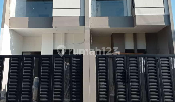 JUAL CEPAT 2 UNIT RUMAH BARU SIAP HUNI TENGGILIS, Sby Selatan JUAL CEPAT 2 UNIT RUMAH BARU SIAP HUNI TENGGILIS, Sby Selatan