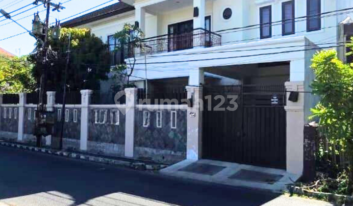 Dijual Rumah Siap Huni HOOK with POOL Manyar, Surabaya Timur Dijual Rumah Siap Huni HOOK with POOL Manyar, Surabaya Timur