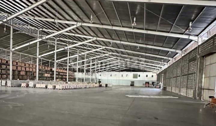 Dijual Gudang dan Pabrik Akses Container Gunung Gangsir, Pasuruan