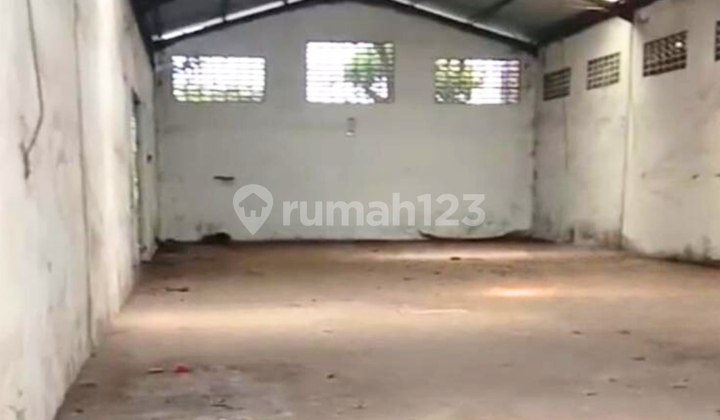 FOR SALE extremely sturdy warehouse with no cracks, Raya Krikilan FOR SALE extremely sturdy warehouse with no cracks, Raya Krikilan