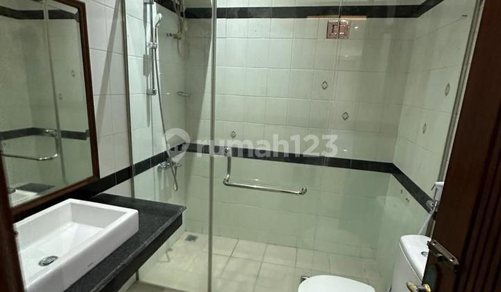 Rumah di Lokasi Favorit Graha Family B Row Jalan Kembar Langka 2