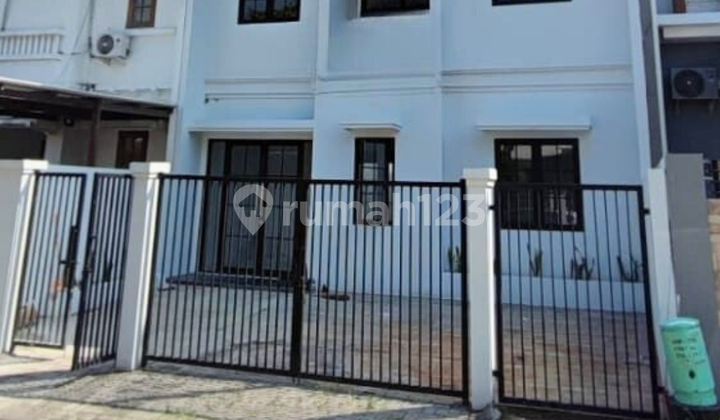 Rumah Villa Sentra Raya Citraland Utama American Style Modern