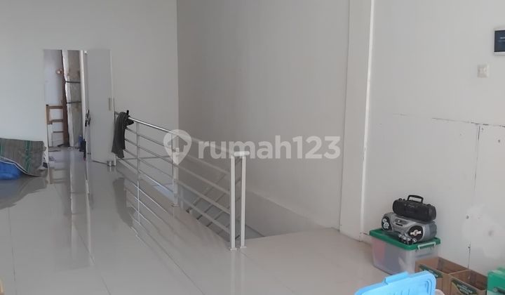 Commercial Hotspot Shop House at Favorite Darmo Baru Location, West Surabaya 2