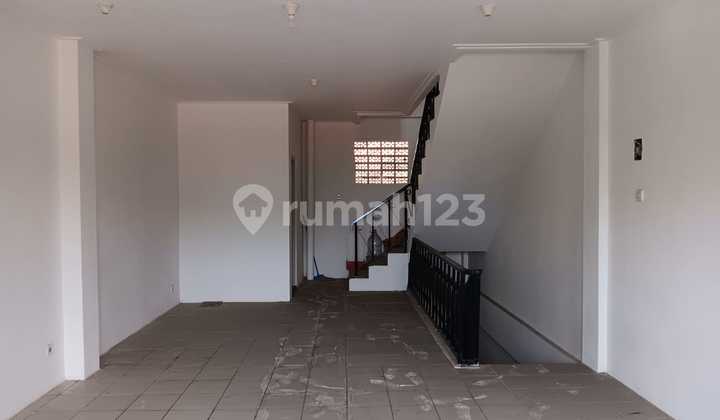 Shop House in Depok, Margonda Raya Street, Negotiable Until Deal. 2