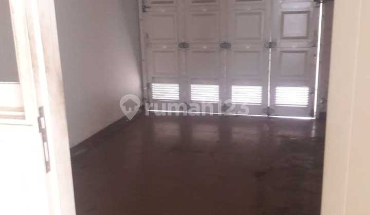 Ready-to-Occupy House in Sumarecon Serpong The Spring