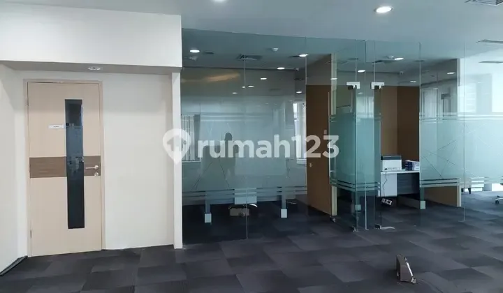 OFFICE APL TOWER 296M2 SEMI FURNISHED IDR 888 MILLION NEAT CONDITION