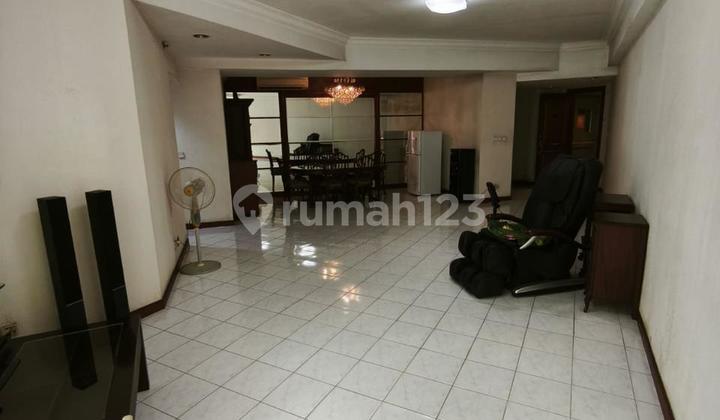 Condominium Ta Tower 8 11th Floor 3 Bedrooms 140M2 Furnished IDR 130 Million 2