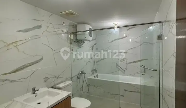 FOR RENT Neo Soho Recidences Semi Furnish 2