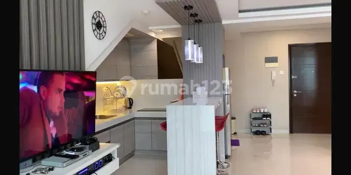 SEWA APARTEMEN MURAH KANTOR APARTEMEN NEO SOHO CENTRAL PARK 1BR 120JT  MEZANINE AVENUE MODERN ESTETIK BAGUS NEGO 2