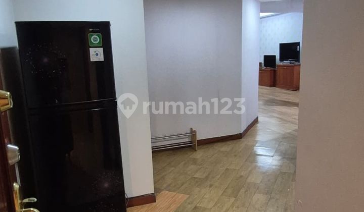 CHEAP APARTMENT RENTAL WEST JAKARTA ORCHID GARDEN CONDOMINIUM CENTRAL PARK NEO SOHO FULLY FURNISHED 2 BEDROOMS 85 MILLION MODERN BEST VIEW AESTHETIC NEGOTIABLE 2