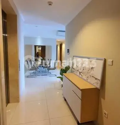 Affordable Apartment Rental in West Jakarta, Taman Anggrek Residence, Central Park Neo Soho, Fully Furnished 3 Bedrooms, 190 Million, Modern, Best View, Negotiable, Aesthetic, Good, Private Lift 2