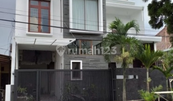 Jual Rumah 3.5 Lantai Mitra Dago Antapani