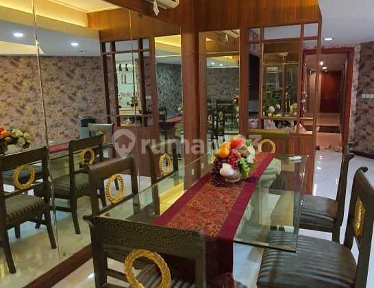 Apartemen 3 BR Siap Huni di Condominium Taman Anggrek 2