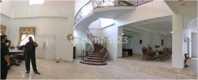Rumah Siap Huni 735 m2 di Depok Nyaman Strategis! 2