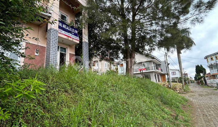 For Sale: 2-Story House Priced at Rp 250 Million in Pacet - Cianjur! 2