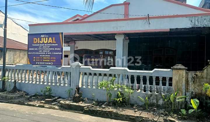 Ready-to-Live 288 m2 House in Manado, Comfortable and Strategic Location