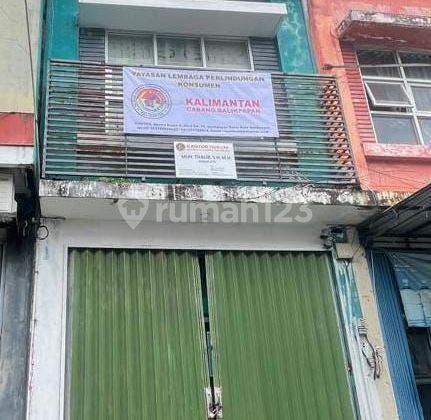 For Sale, Strategically Located Shop House in Balikpapan - Kalimantan! For Sale, Strategically Located Shop House in Balikpapan - Kalimantan!