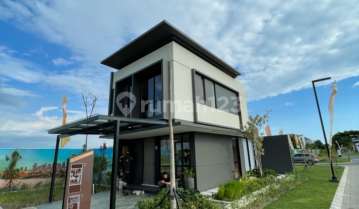 View Danau Tanjung Bunga Yang Menenangkan