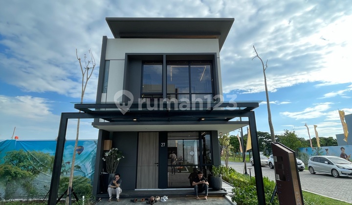 View Danau Tanjung Bunga Yang Menenangkan 2