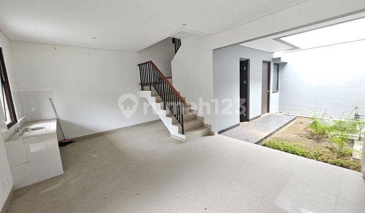 Dijual Cepat Rumah Mewah Minimalis di Summarecon Mutiara Makassar Dekat Mall Sumarecon 2