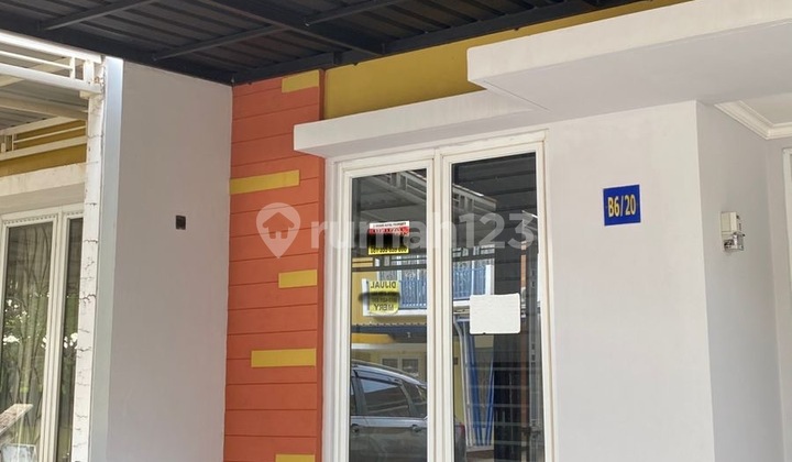 For Sale: Two-Story Move-In Ready House in Royal Sroing Hertasning