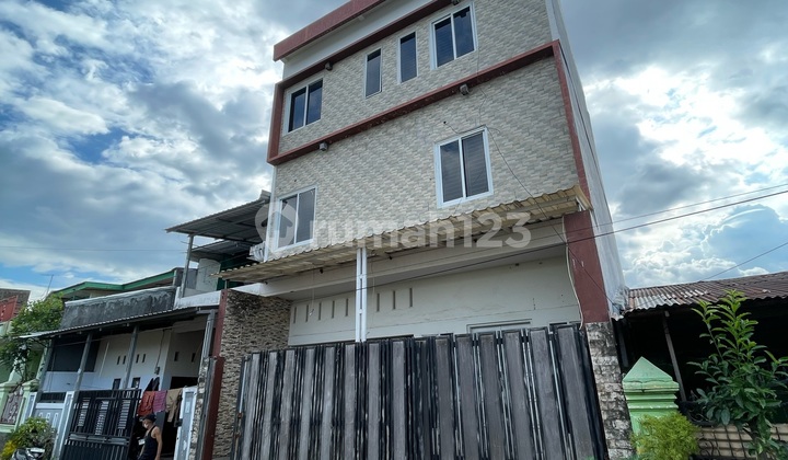 Dijual Cepat Rumah 3 Lantai Di Kompleks Pao Pao Depan Satu Sama Hertasning  1